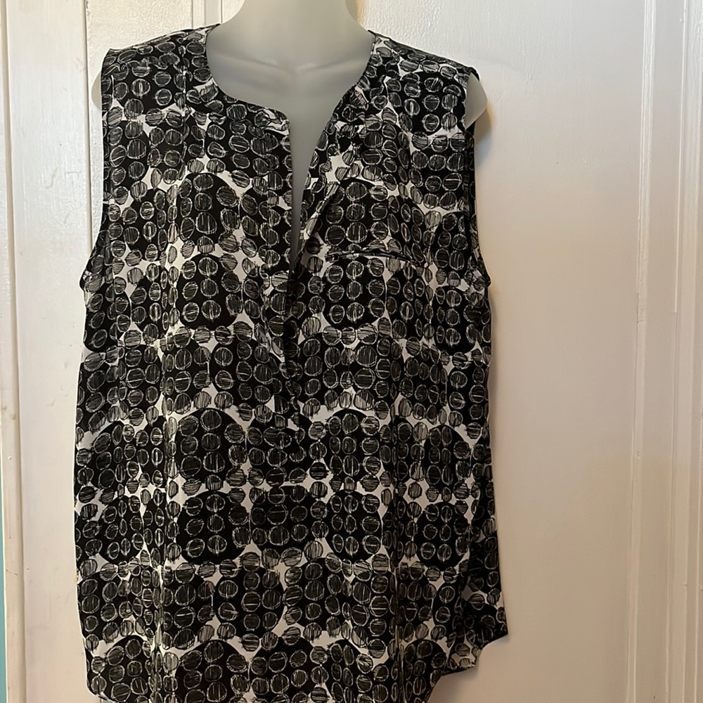 NYDJ Black and White Woman’s Top XL